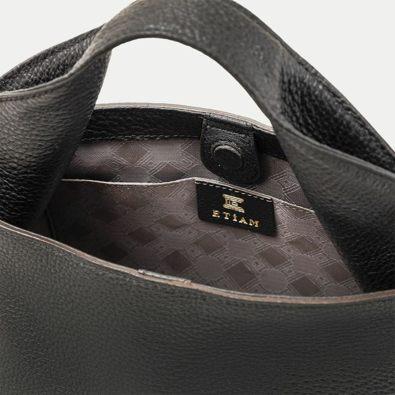 シュリンク ハンドバッグ(S)《Cordial》 - Black - | ETiAM シュリンク ハンドバッグ(S)《Cordial》 - Black - | ETiAM