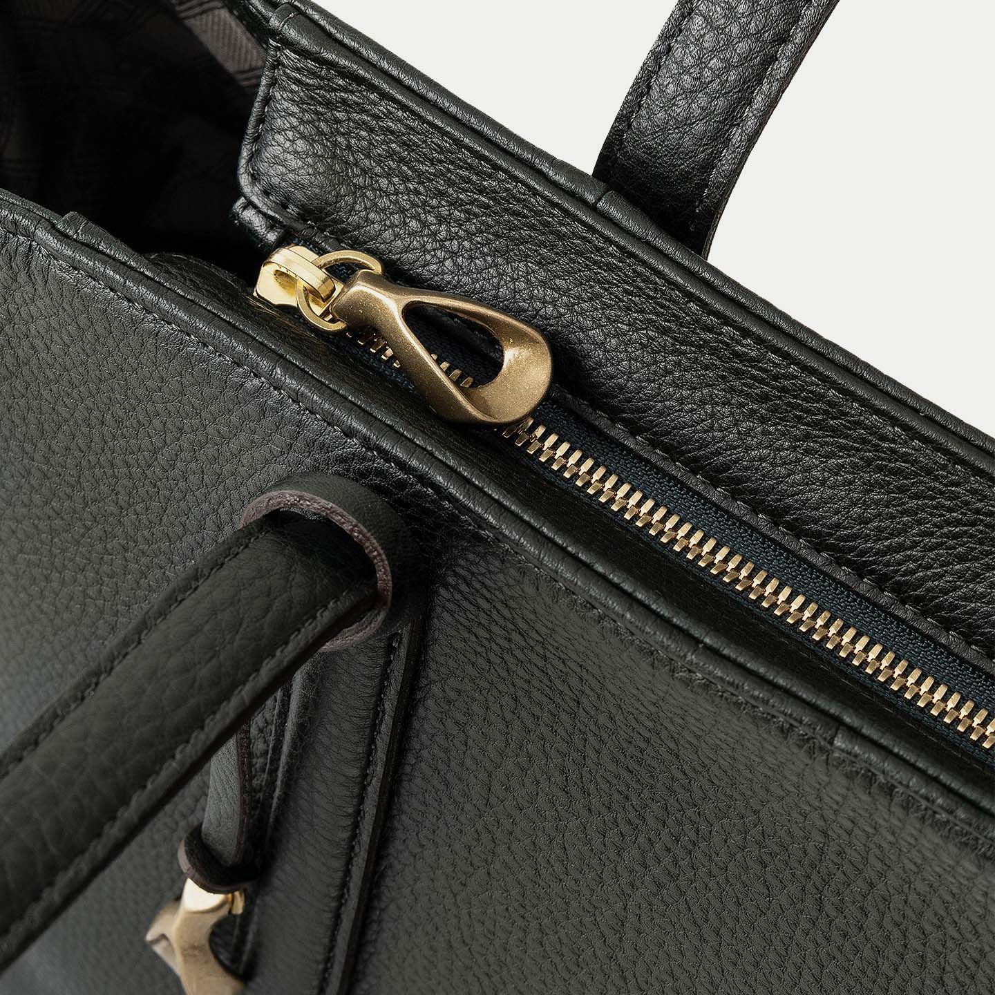 ETiAM ／エティアム　ｆｌｅｘｉダークグリーン　レザートートバッグ シュリンク ファスナートートバッグ（S）《Flexi》 - British Green