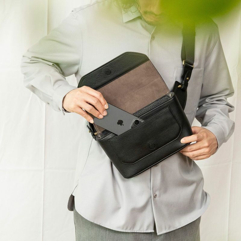 激安挑戦！！ British - ボディバッグ《Liberty》 シュリンク Green ETiAM | - バッグ
