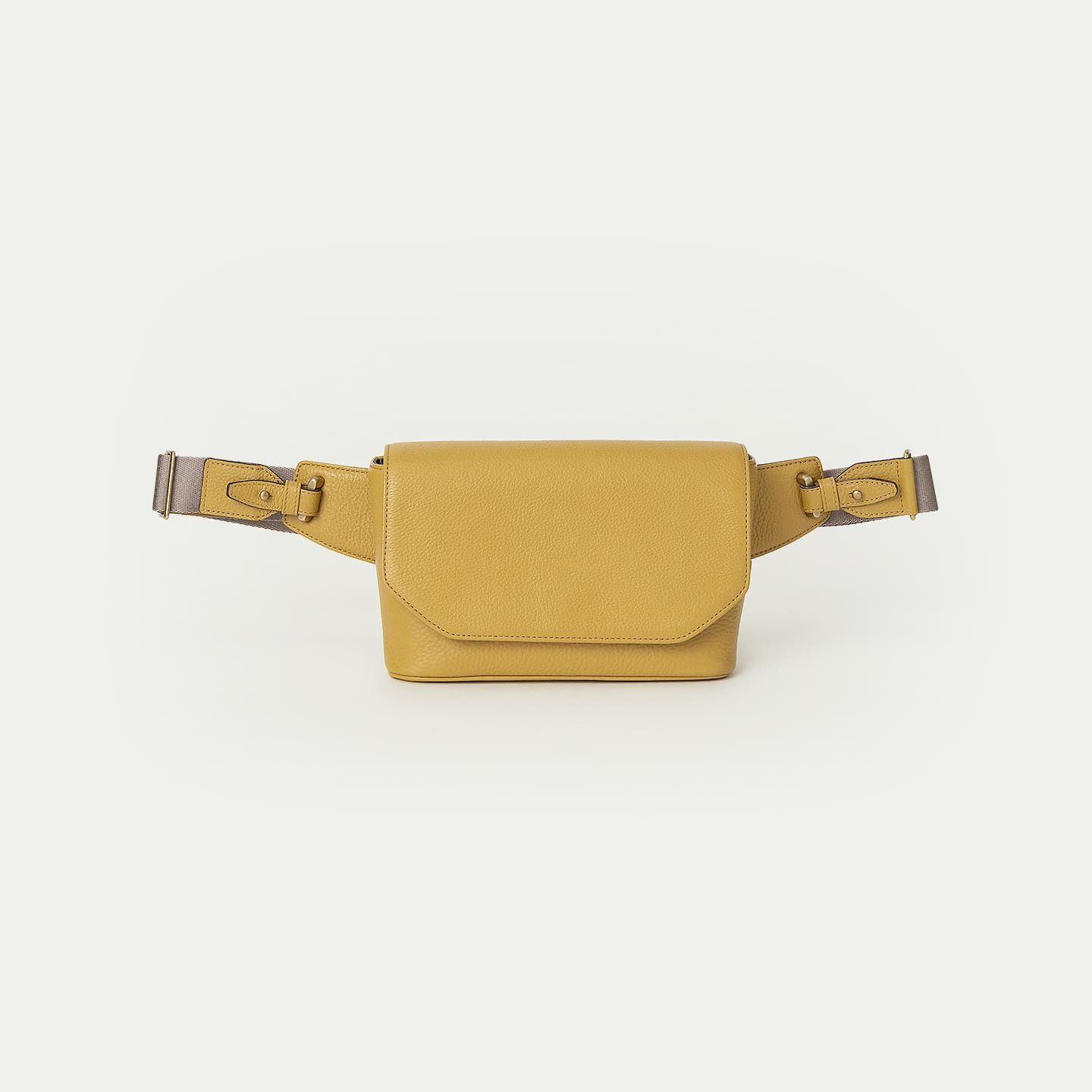 シュリンク ボディバッグ《Liberty》 - Mustard - | ETiAM