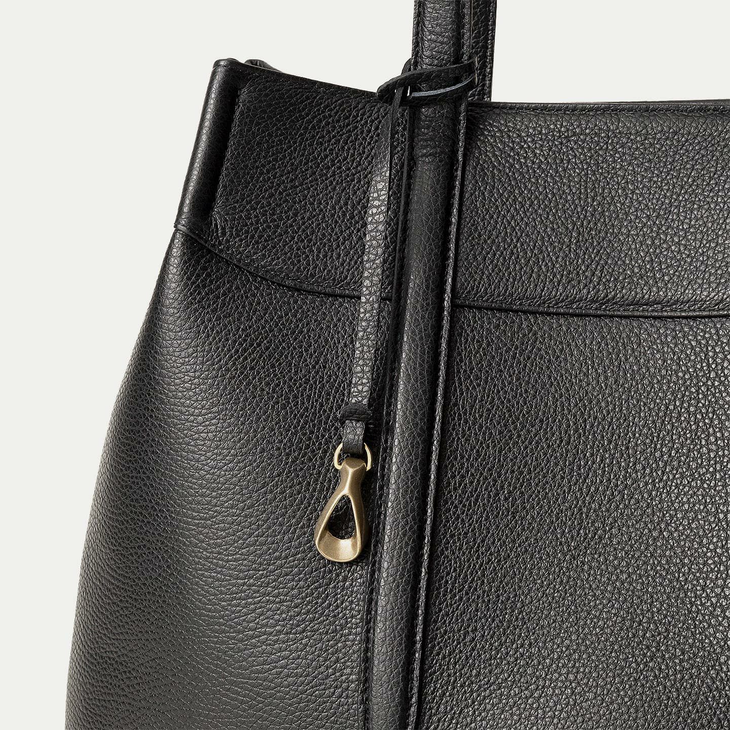 シュリンク トートバッグ《Raise》 - Black - | ETiAM