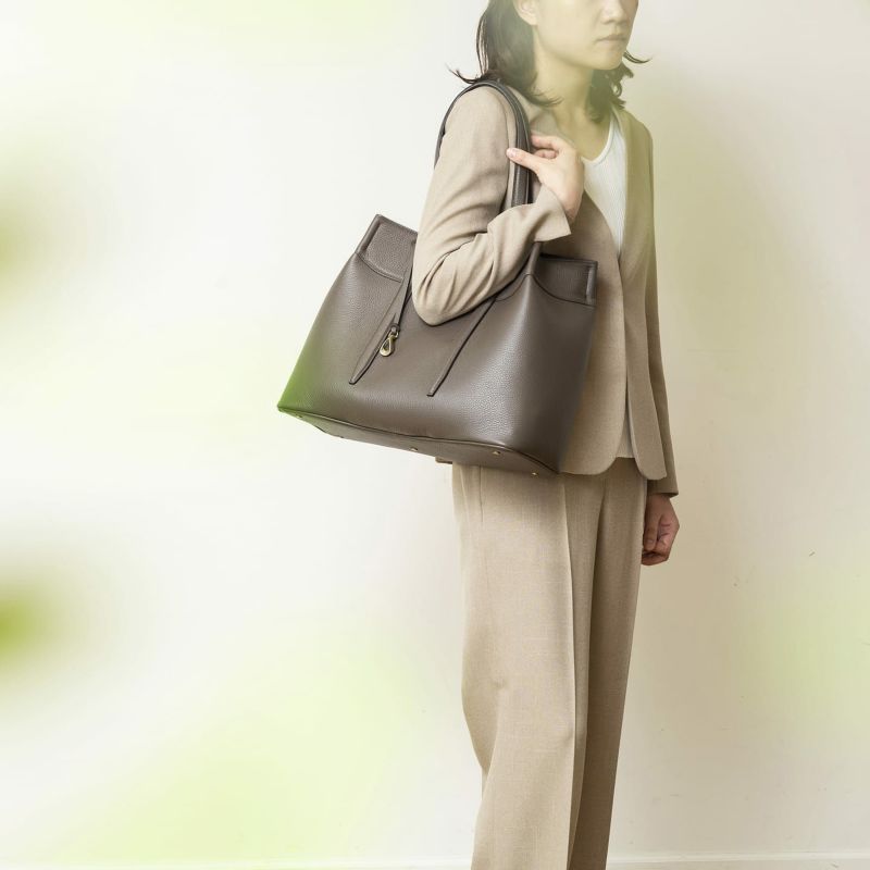 Shrink tote bag《Raise》 - Dark Brown - | ETiAM