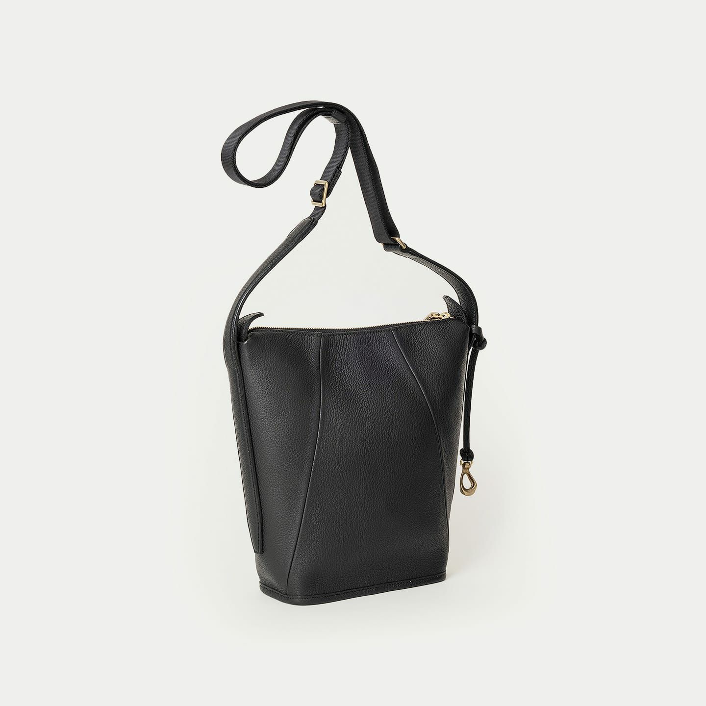 シュリンク ミニショルダーバッグ《Swing》 - Black - | ETiAM