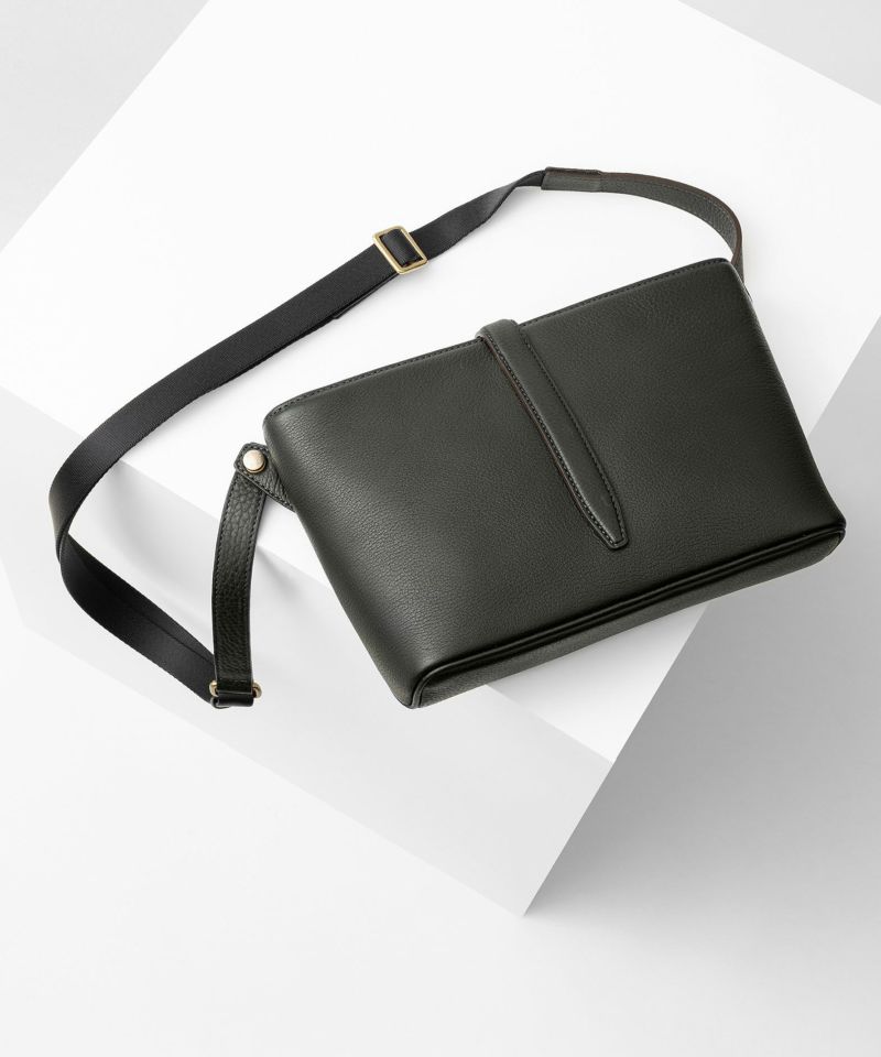 シュリンク 横型ミニショルダーバッグ《Cherish》 - British Green -