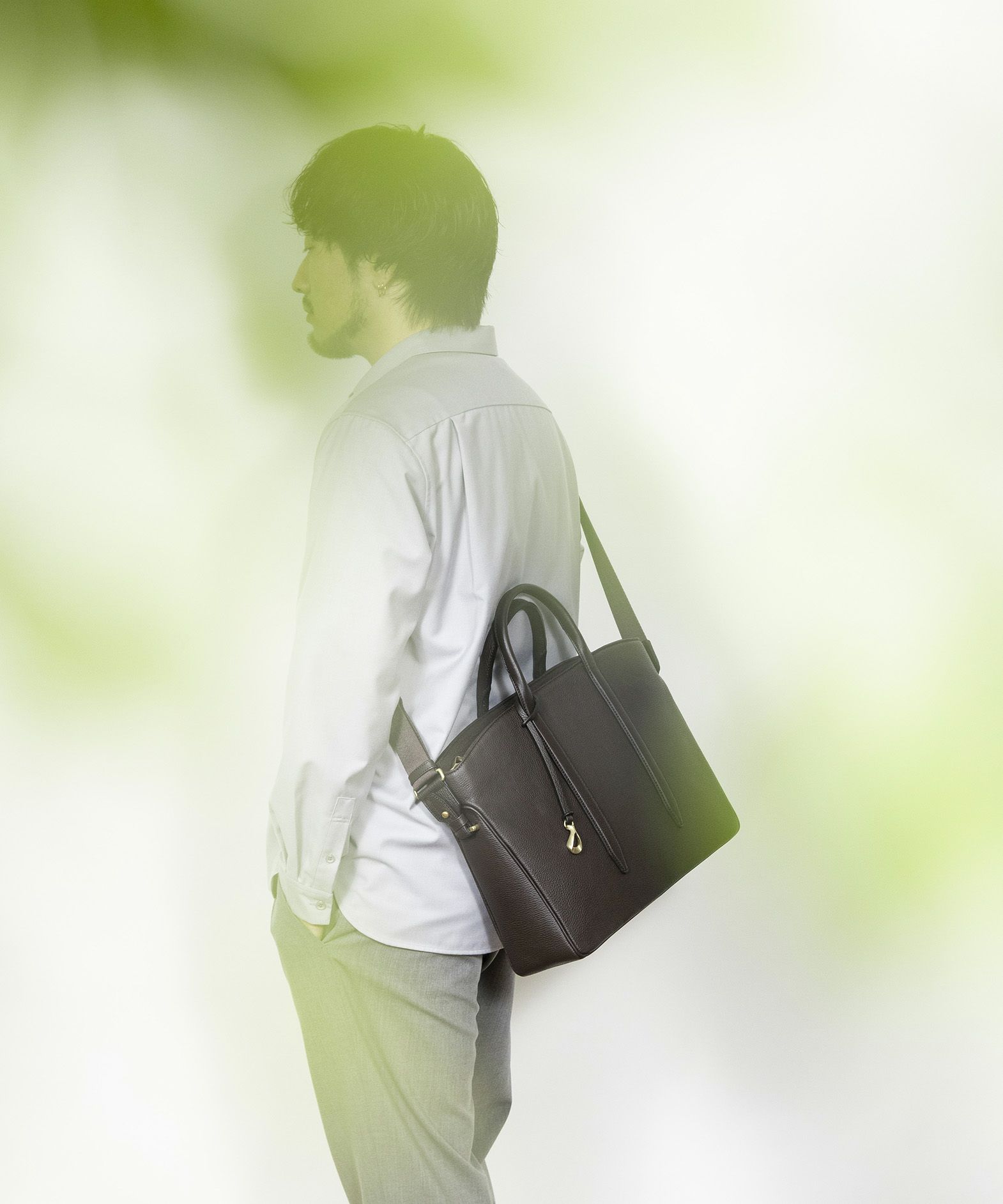 Color：Umber Brown