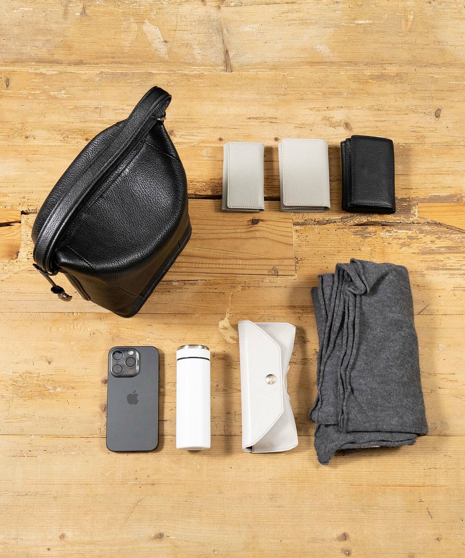 収納量の参考イメージとなります。　※Color：Black