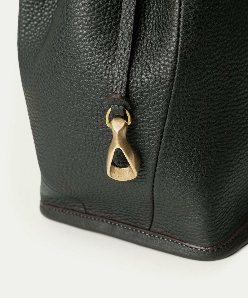 シュリンク ドローストリングバッグ《Cocoon》 - British Green - | ETiAM