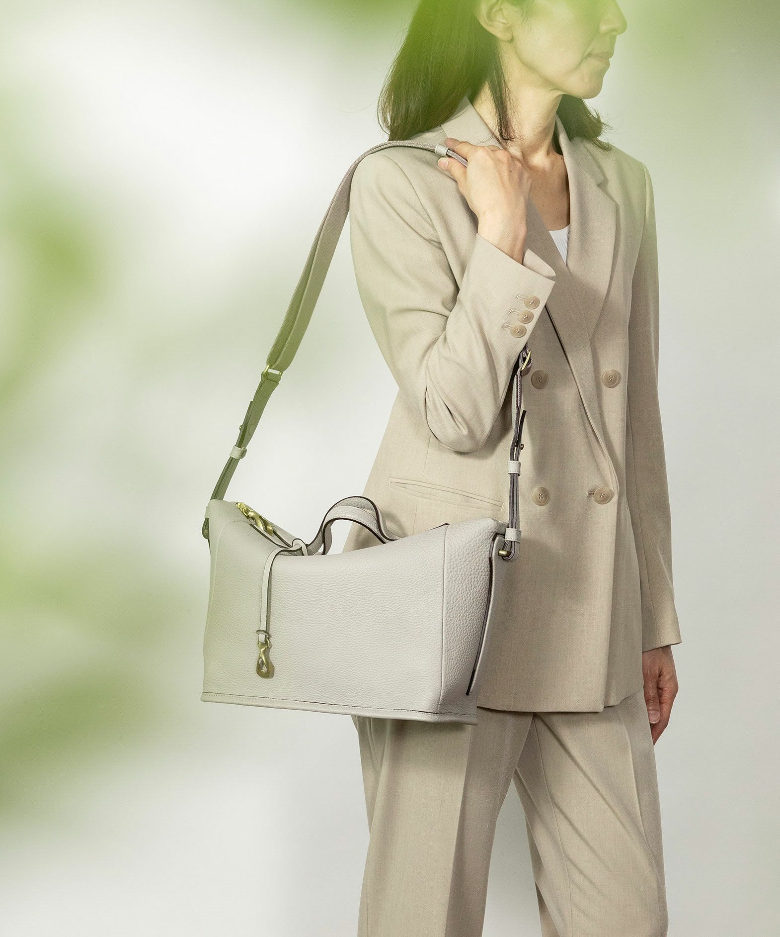 Color：Light Gray