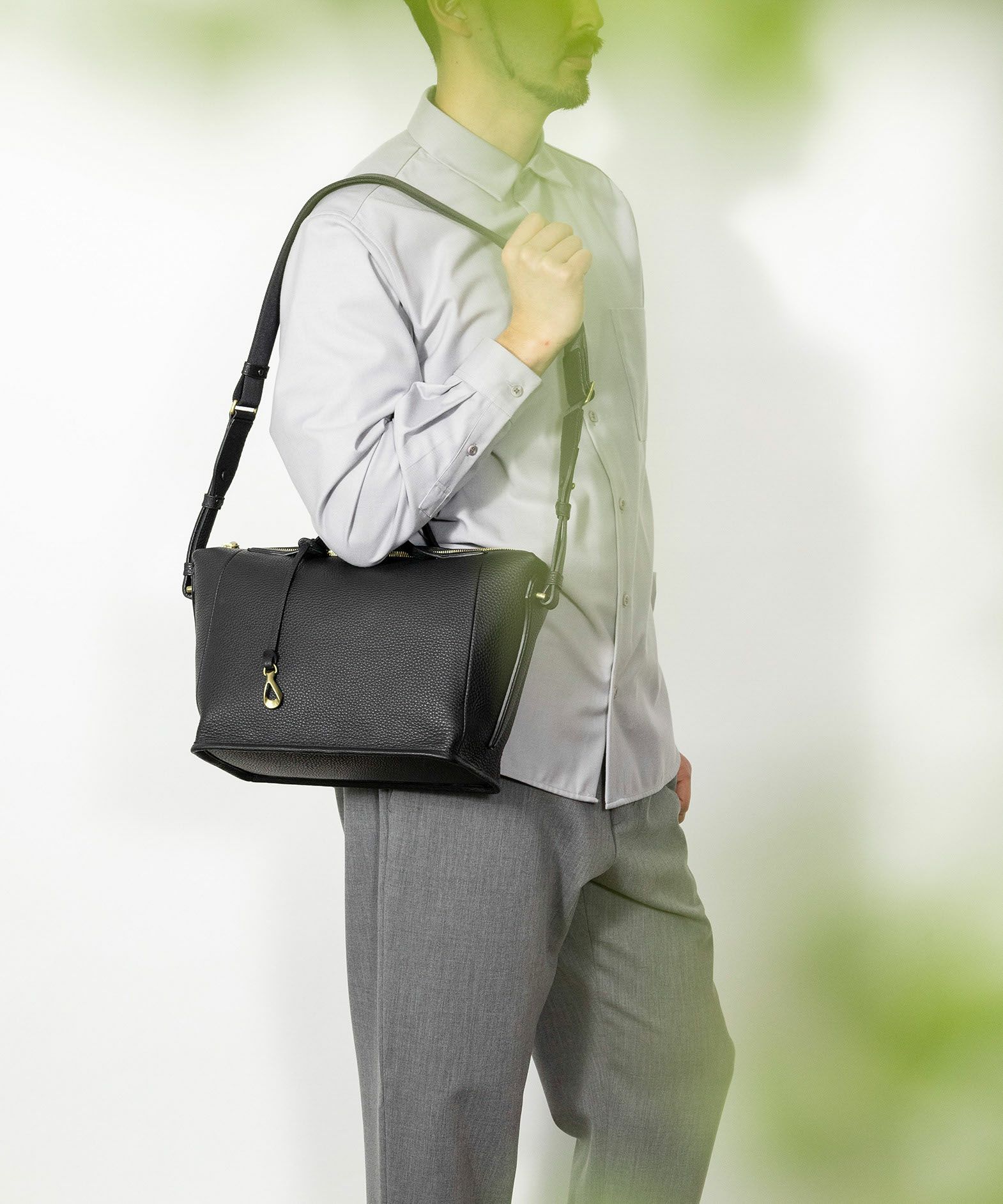 Color：Black