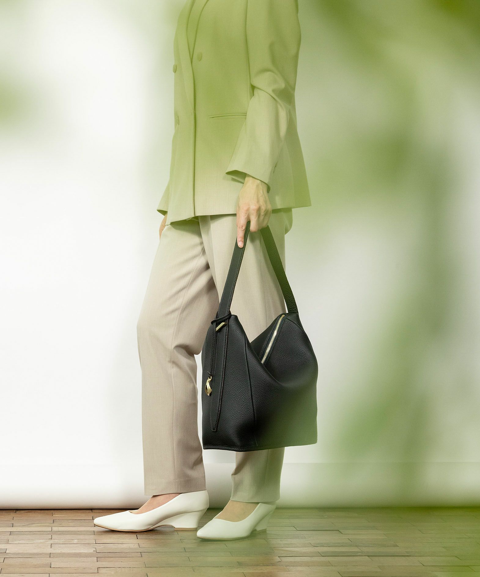 Color：British Green