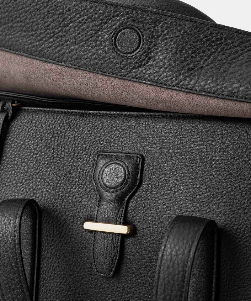 シュリンク フラップブリーフケース《Bliss》 - Black - | ETiAM