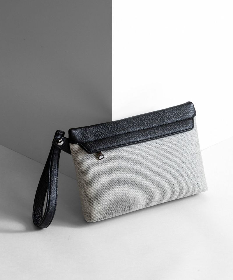 EMMETI × ETiAM キャンバス ポーチ《Trot》 - Black -