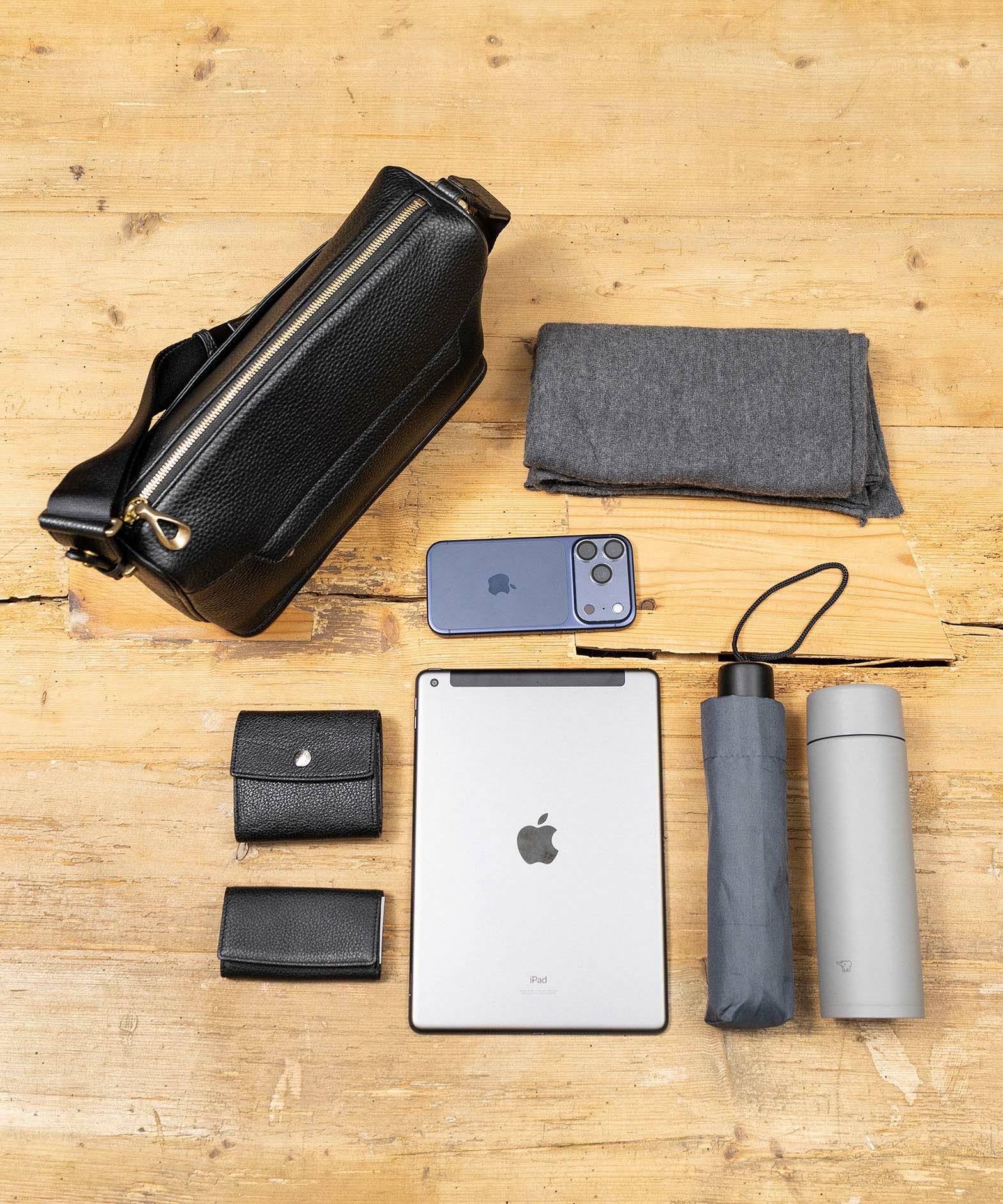 収納量の参考イメージとなります。　※Color：Black