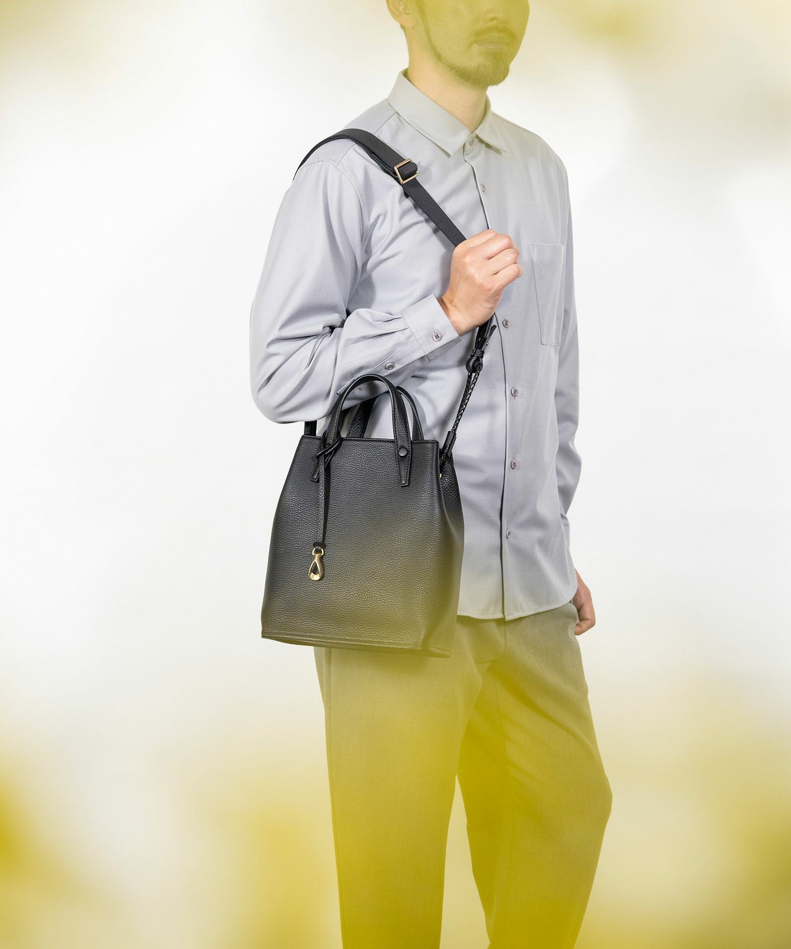 Color：Black