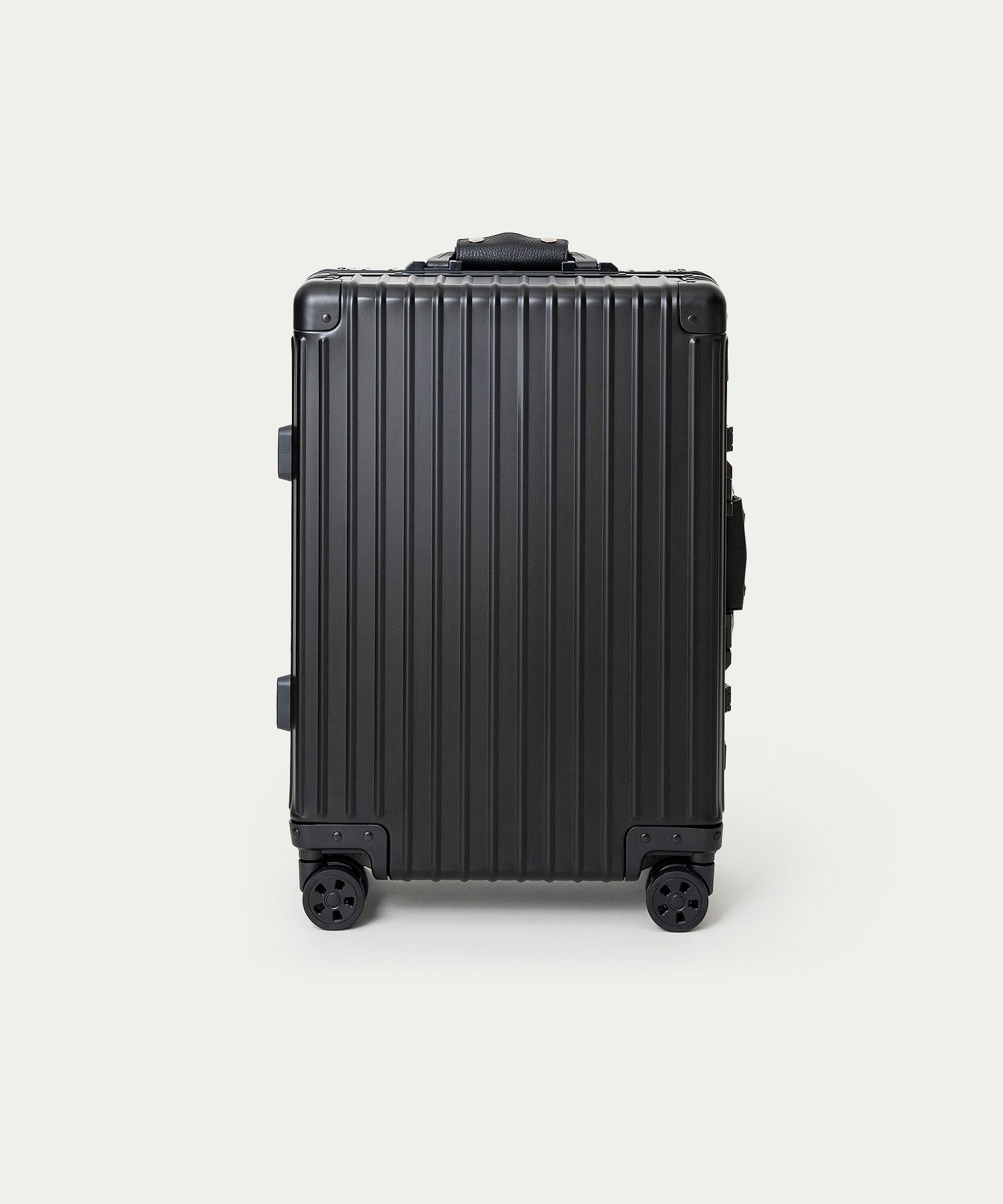 アルミニウム スーツケース（S）《Voyager》 - Black -